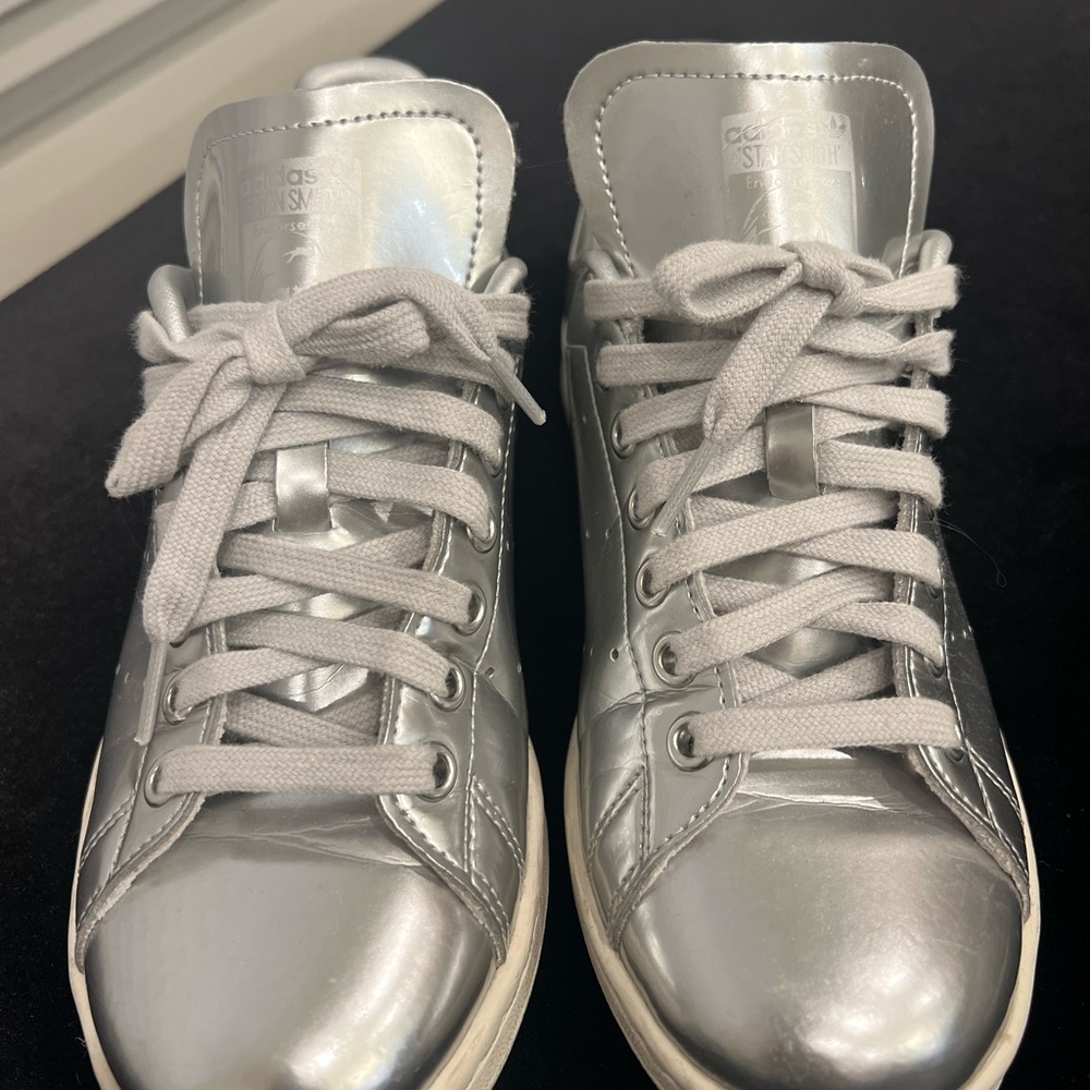adidas Silver High-Top Sneakers with Metallic Finish and Padded Tongue